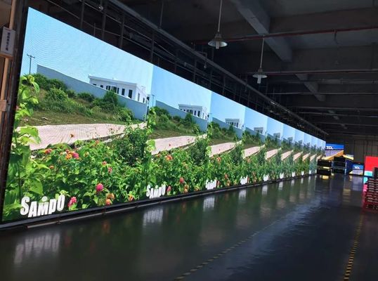 Ecrã de LED de alta resolução e cores interiores com controle de rede