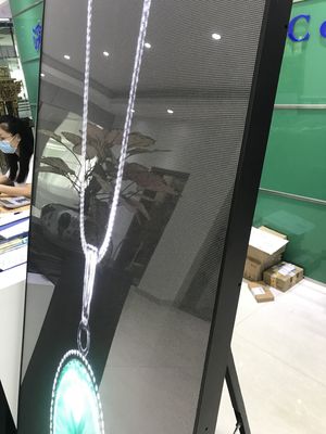 Exibição de cartazes LED em pé em cores completas P4 Publicidade portátil