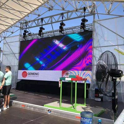 Mais recente tela LED de aluguel para exterior P1.5625 P1.953 P2.6 mm 7680 Hz Painel Curvo para Eventos de Palco e Máquina de Publicidade Exterior