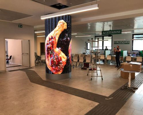 Display LED cilíndrico em cores completas P1.8mm para painel interior Tamanho 240 * 120mm