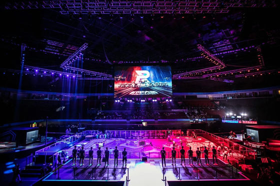 500x500mm Outdoor Rental LED Wall Display P3.91 Splicing Seamless LED Video Screen Stage Background LED Pane