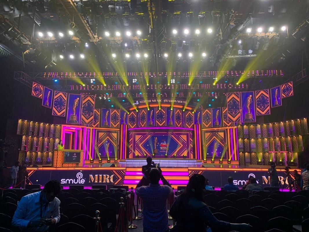 P3.91 P10.4mm Outdoor Mesh LED Didsplay Screen para aluguel / evento de lançamento de concerto