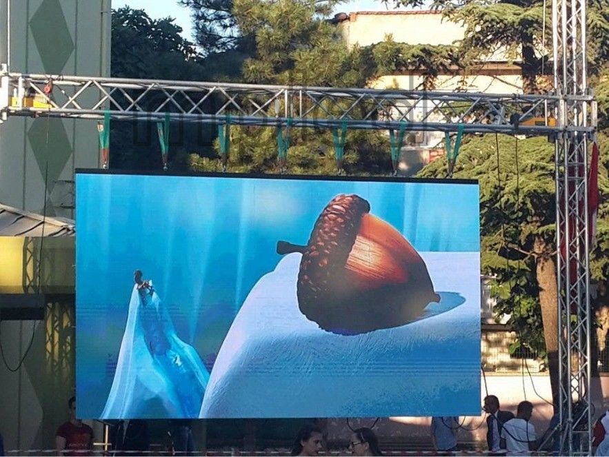 HD Fine Pixel Pitch Outdoor Aluguel P1.953mm Display LED para Concertos e Eventos