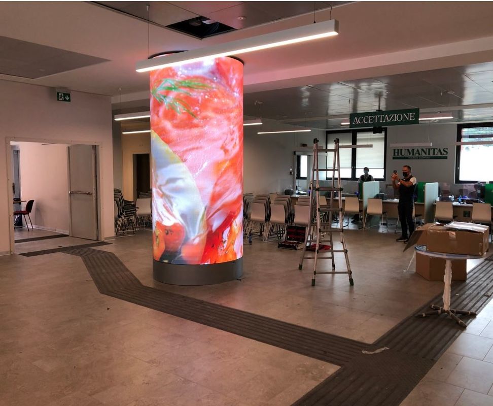 Display LED cilíndrico em cores completas P1.8mm para painel interior Tamanho 240 * 120mm