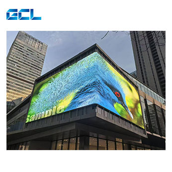 Display LED para Publicidade Exterior à Prova de Água IP65 com Brilho de 8000 Nits e Design Chanfrado de 45° para Efeitos 3D a Olho Nu