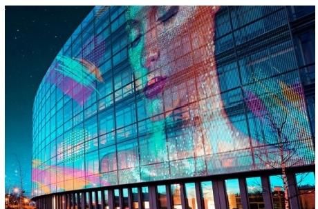 Bom preço P15.625-31.25mm é adequado para telas de publicidade LED externas em grande escala em paredes de cortina de vidro que são visualizadas de uma longa distância on-line